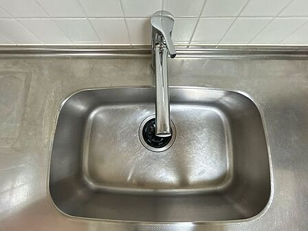 【キッチン】2018年に水栓交換済みです。通水点検済みなので安心してお使いいただけます。