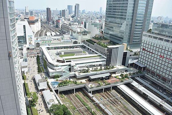 画像24:新宿駅(JR東日本 山手線(山手線)) 徒歩16分。 1220m