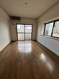 エヴァグリーン箱崎 302 3階1Kのリビング/ダイニング