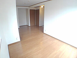 ヴィラシックII 204 2階2LDKのリビング/ダイニング