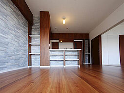 ニューガイアサンコーポフジシン 505 5階2LDKのリビング/ダイニング