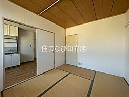 ジュネス岡田 2階3DKのリビング/ダイニング