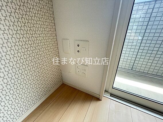 アール・オッツ_内装_2