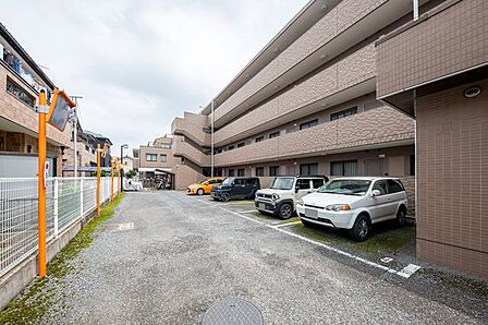 ■ライオンズマンション川越西/駐車場