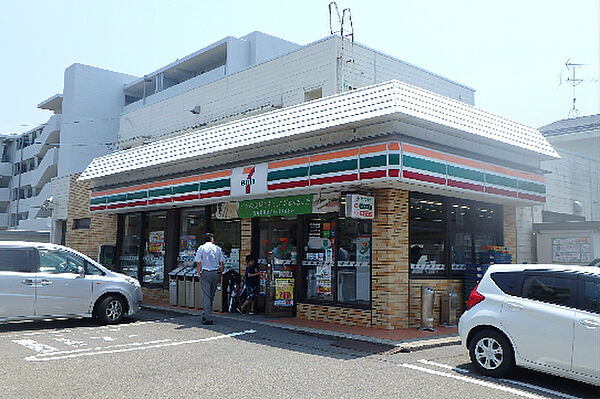 画像24:セブンイレブン 新潟信濃町店（877m）