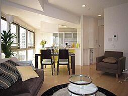 ロイヤルパークス豊洲 8階2LDKのリビング/ダイニング