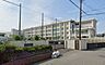 周辺：茅ヶ崎市立今宿小学校 徒歩8分。小学校があり、通学の安心感と子育て世帯に嬉しい教育環境が整います。 620m