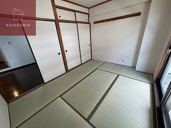 画像26:畳の上でゆっくりとくつろげる和室です