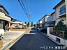 外観：前面道路含む現地写真