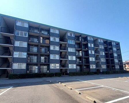 【Exterior】落ち着きのあるシンプルな外観で、長く愛せる住まいに仕上がっています。