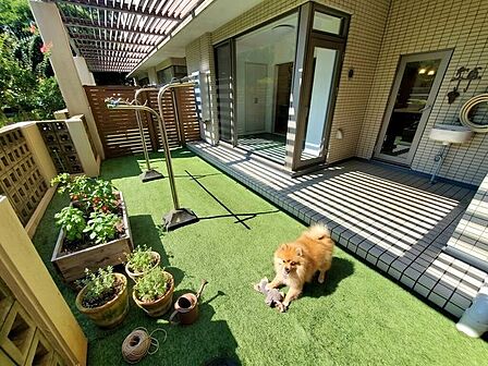 【Exterior】こちらの画像はAIによるイメージです。お庭の雰囲気を感じてみてください♪