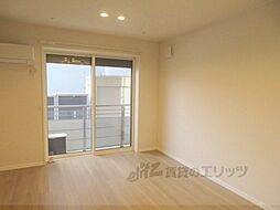 ヴィーエ 101 1階1LDKのリビング/ダイニング