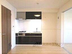 JR山陰本線 亀岡駅 徒歩5分の賃貸マンション 4階1LDKのリビング/ダイニング