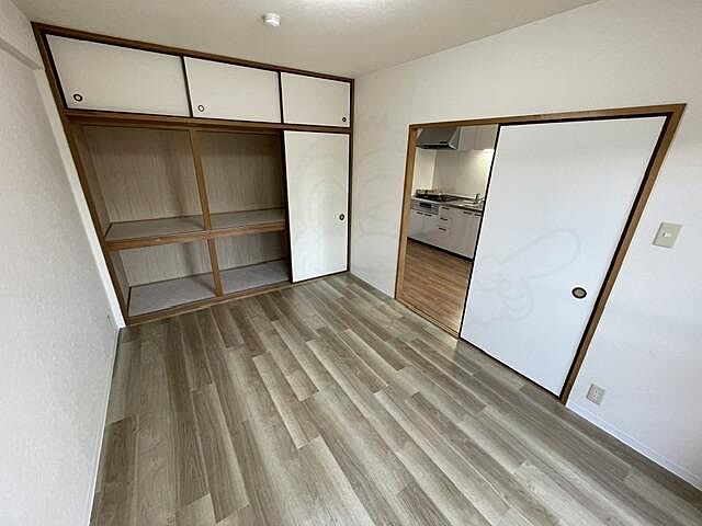 寝室