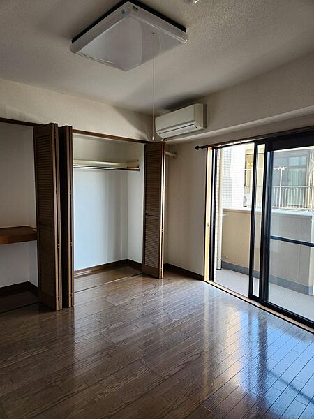 洋室を拡大表示