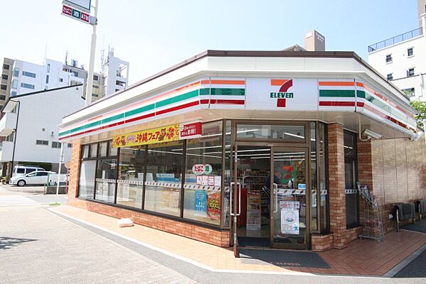 画像13:セブン−イレブン　名古屋泉2丁目店