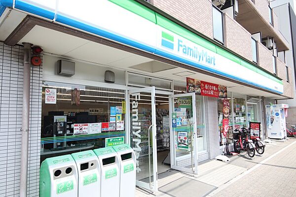 画像13:ファミリーマート　明和高校前店