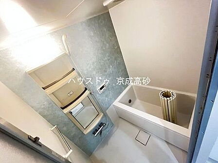 日々の疲れやストレスから心と身体を解放。上質な空間で優雅で快適なバスタイムを。