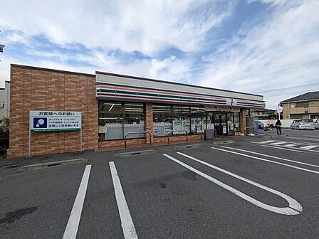 セブン-イレブン 東堀切3丁目店 210m