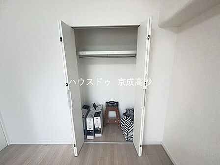 適材適所の収納付きです。