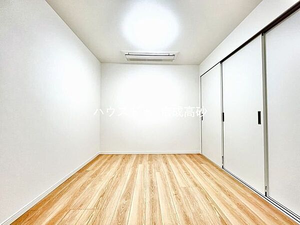 洋室を拡大表示