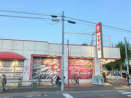ヤマイチ 小岩店 350m