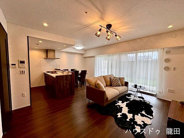 リビング/ダイニング プレミスト京町本丁104 1階/-