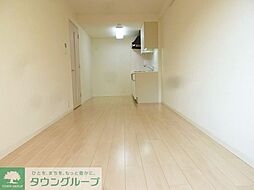 メゾンカルム西新宿 205 2階1LDKのリビング/ダイニング