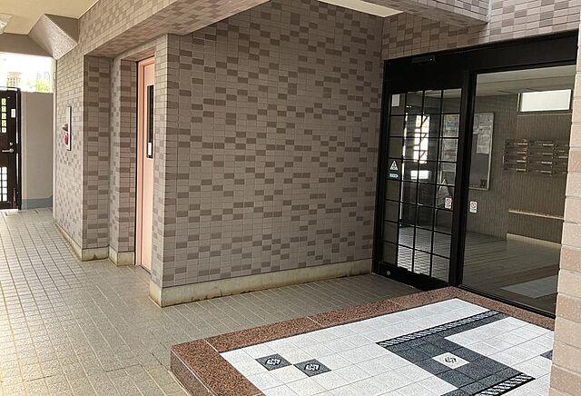 エントランス ナイスアーバン津田沼 3階/304