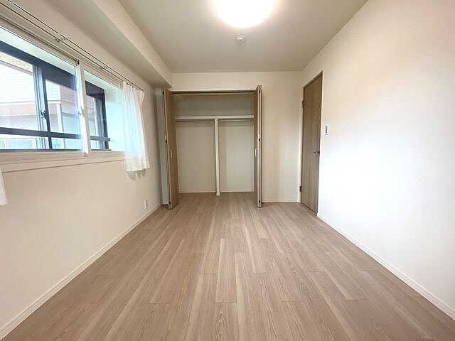 寝室 ライオンズマンション南仙台 4階/-