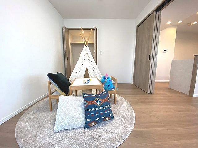 室内 グランドパレス仙台南ウィングタワー 13階/-