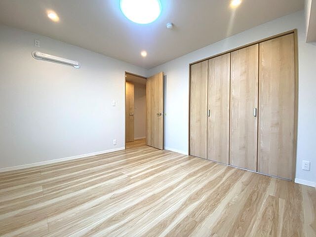 寝室 ファミール向山 2階/-