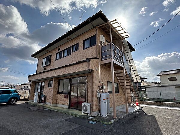 apartment 栃木県芳賀郡市貝町大字上根636-3
上根の賃貸情報を見る
物件地図