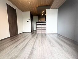 TORISIAS宿郷 102 1階1LDKのリビング/ダイニング