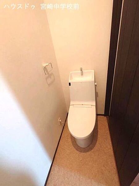 トイレを拡大表示