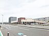 周辺：コープみやざき宮脇店宮崎市宮脇町にある生鮮、一般食品、日用品、酒、ベーカリーを扱うスーパーマーケット。営業時間は10：00～20：00、駐車場は105台完備。 910m