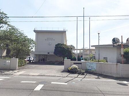 宮崎中学校宮崎市永楽町にある市立中学校設立1955年の歴史ある中学校 650m
