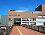 周辺：東神奈川駅（728m）