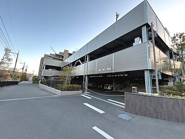 駐車場を拡大表示