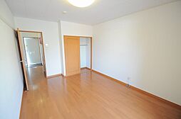 JR鹿児島本線 西小倉駅 バス10分 日明五丁目下車 徒歩5分の賃貸マンション 3階1Kのリビング/ダイニング