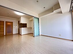 JR鹿児島本線 九州工大前駅 徒歩16分の賃貸マンション 2階1LDKのリビング/ダイニング