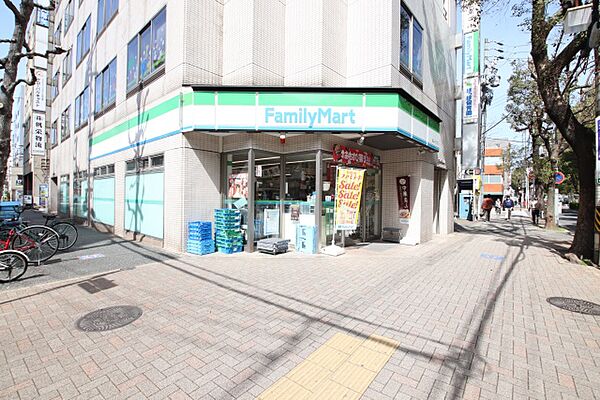 画像23:ファミリーマート　金山一丁目店