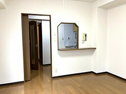 コンフォート東麻布. 301 3階1Kの室内