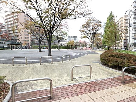 東品川公園(690m)