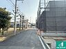 その他：周辺は落ち着いた街並みの住宅地！子育てがしやすい住環境です！まだ未完成ですが、現地でしかわからない事もございます。是非一度ご覧ください。