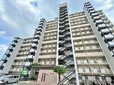 外観:那珂川沿いの静けさと、井尻・大橋エリアへの軽快なアクセスが両立する好ロケーション。 外観:那珂川沿いの静けさと、井尻・大橋エリアへの軽快なアクセスが両立する好ロケーション。