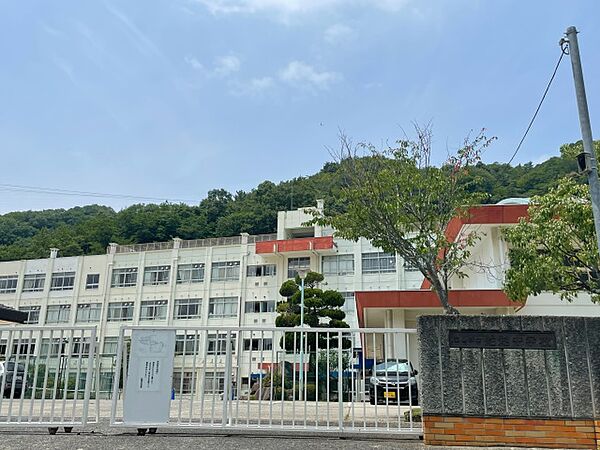 画像7:広島市立船越中学校