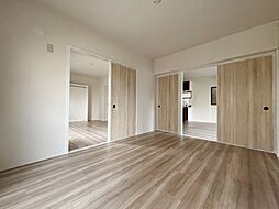 JR可部線 大町駅 徒歩8分の賃貸マンション 1階2LDKのリビング/ダイニング