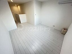 オプション坂下 4階1LDKのリビング/ダイニング