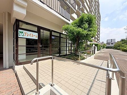 敷地内にあるプレイルームです。